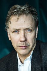 Mikael Persbrandt