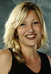 Joey Lauren Adams