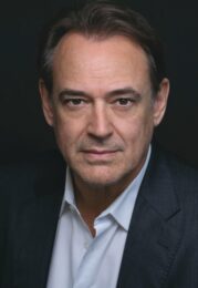 Jon Lindstrom